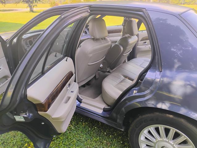 Photo of 2009 Blue Mercury Grand Marquis