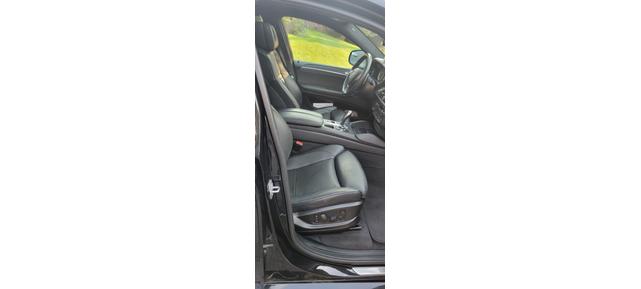 Photo of 2014 Black BMW X6 M