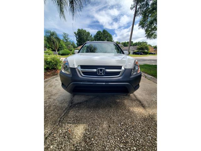 Photo of 2003 White Honda CR-V