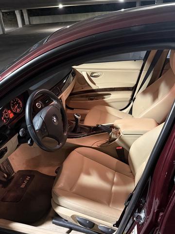 Photo of 2008 Red BMW 328