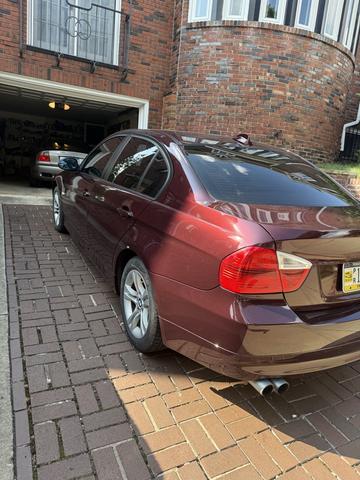 Photo of 2008 Red BMW 328