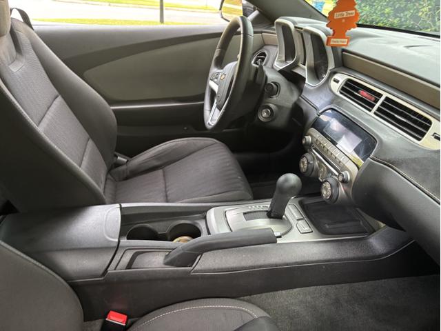 Photo of 2014 Black Chevrolet Camaro