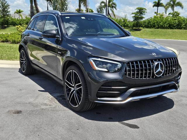 Photo of 2022 Gray Mercedes-Benz AMG GLC 43