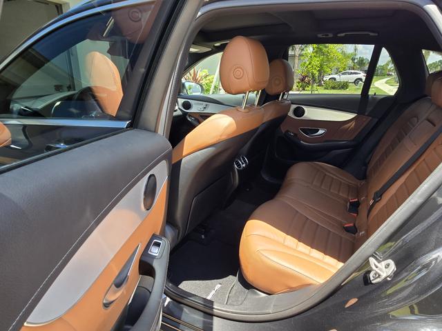 Photo of 2022 Gray Mercedes-Benz AMG GLC 43