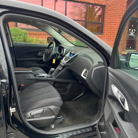 Photo of 2014 Black Chevrolet Equinox