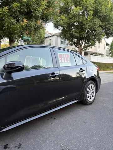 Photo of 2022 Black Toyota Corolla