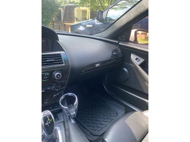Photo of 2010 White BMW 650