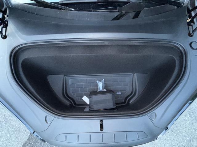 Photo of 2024 Black Tesla Model X
