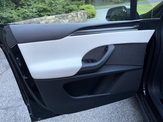 Photo of 2024 Black Tesla Model X