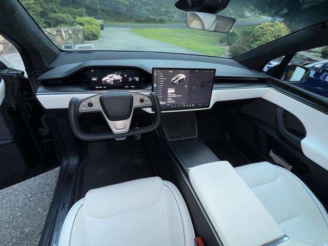 Photo of 2024 Black Tesla Model X