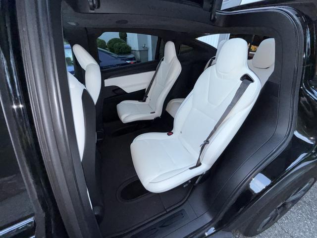 Photo of 2024 Black Tesla Model X