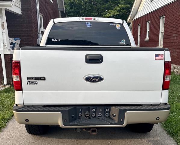 Photo of 2007 White Ford F-150