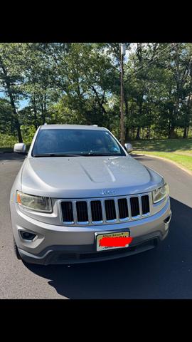 Photo of 2014 Gray Jeep Grand Cherokee