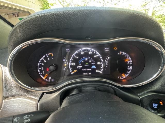Photo of 2014 Gray Jeep Grand Cherokee