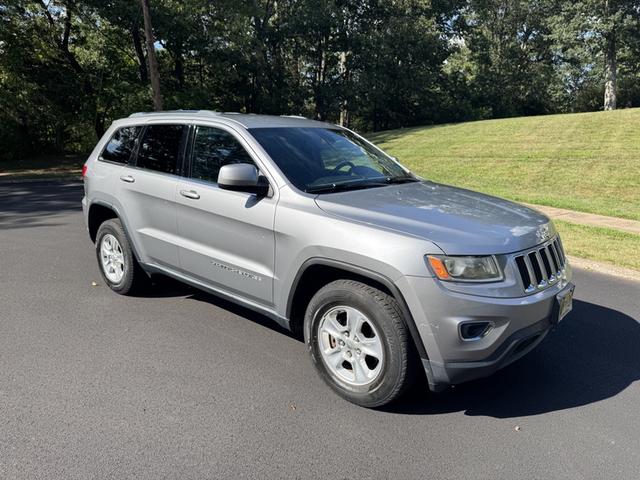 Photo of 2014 Gray Jeep Grand Cherokee