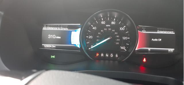 Photo of 2018 White Ford Explorer