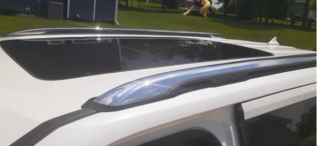 Photo of 2018 White Ford Explorer