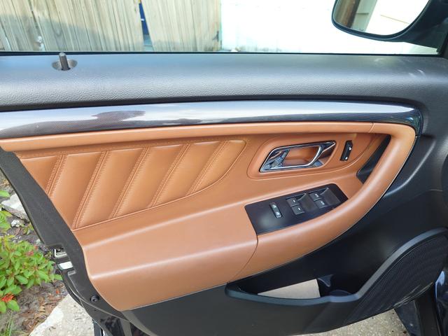 Photo of 2011 Black Ford Taurus