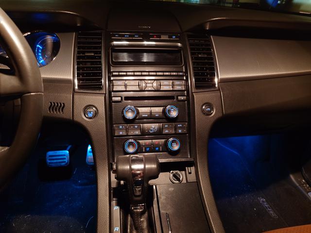 Photo of 2011 Black Ford Taurus
