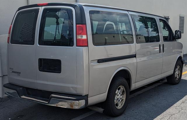 Photo of 2007 Silver Chevrolet Express 1500