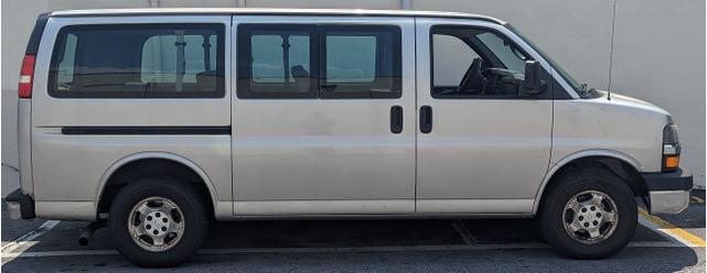 Photo of 2007 Silver Chevrolet Express 1500
