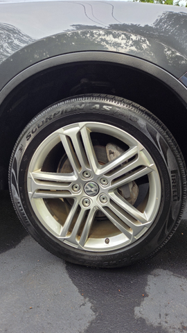 Photo of 2016 Gray Volkswagen Touareg