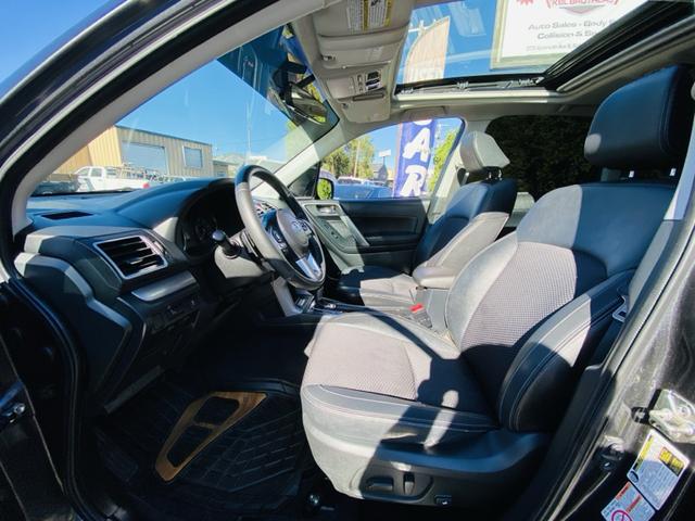 Photo of 2018 Gray Subaru Forester