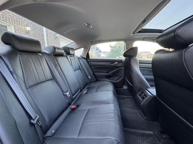 Photo of 2019 Silver Honda Accord Hybrid