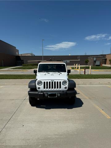 Photo of 2017 White Jeep Wrangler Unlimited