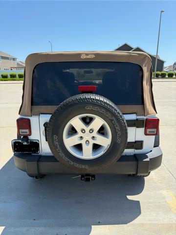 Photo of 2017 White Jeep Wrangler Unlimited