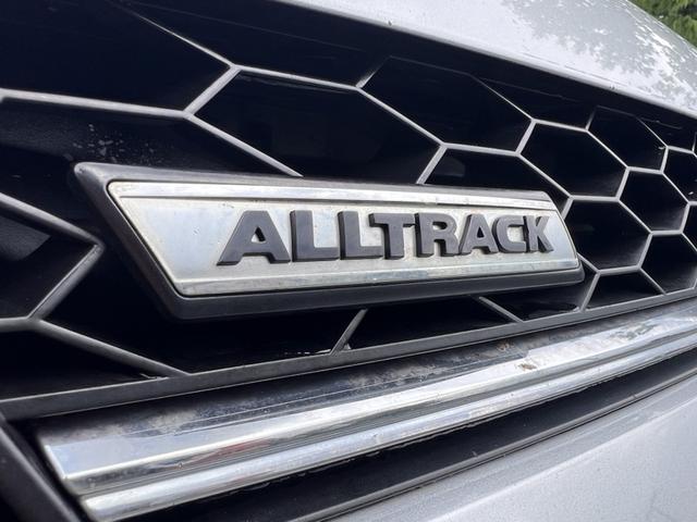 Photo of 2017 Silver Volkswagen Golf Alltrack