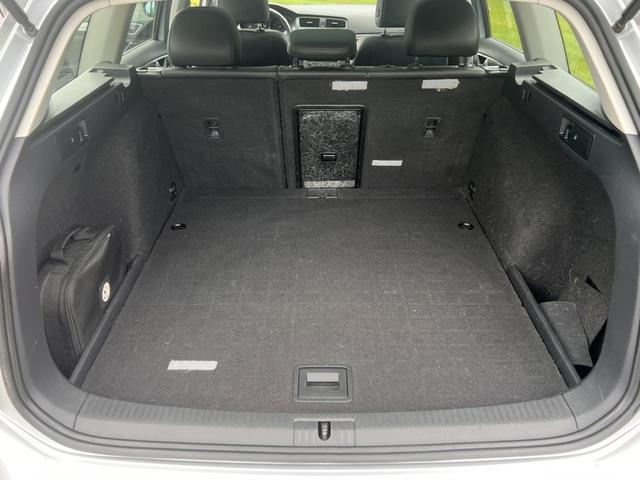 Photo of 2017 Silver Volkswagen Golf Alltrack