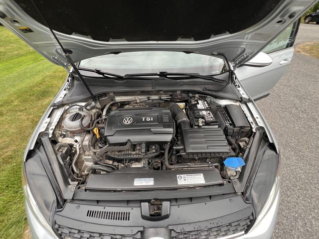 Photo of 2017 Silver Volkswagen Golf Alltrack