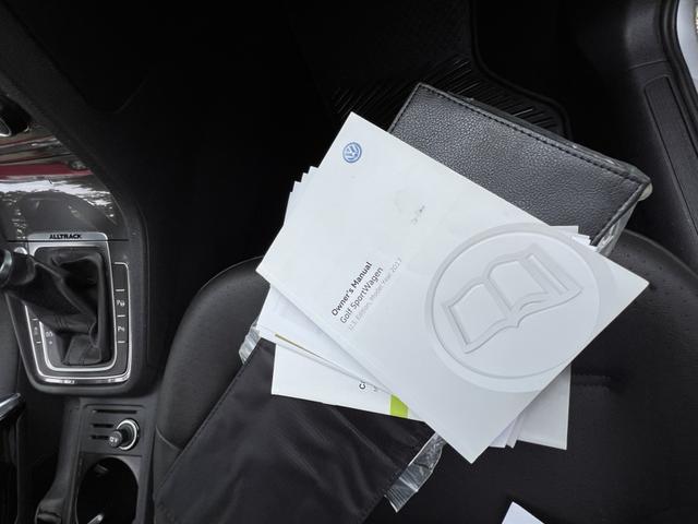 Photo of 2017 Silver Volkswagen Golf Alltrack