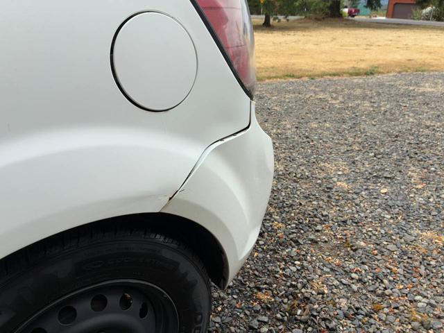 Photo of 2010 White Kia Rio5