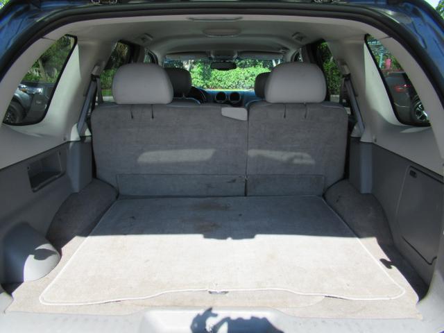 Photo of 2006 Gray GMC Envoy