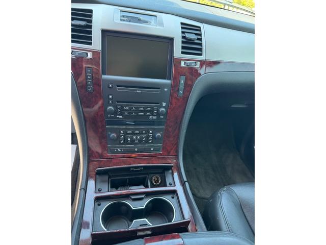 Photo of 2008 Black Cadillac Escalade