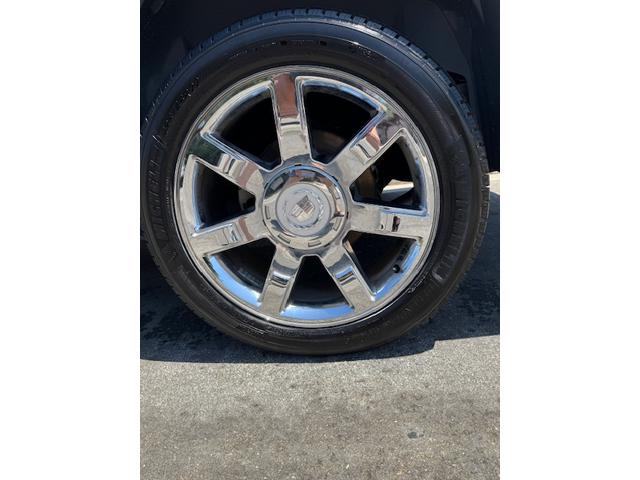 Photo of 2008 Black Cadillac Escalade