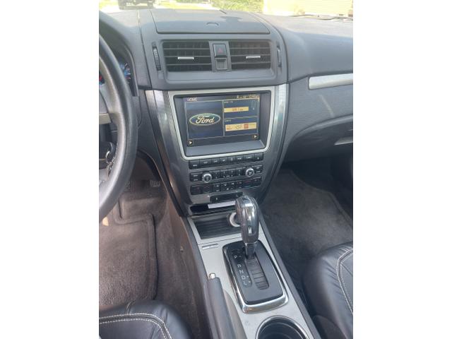 Photo of 2010 Black Ford Fusion