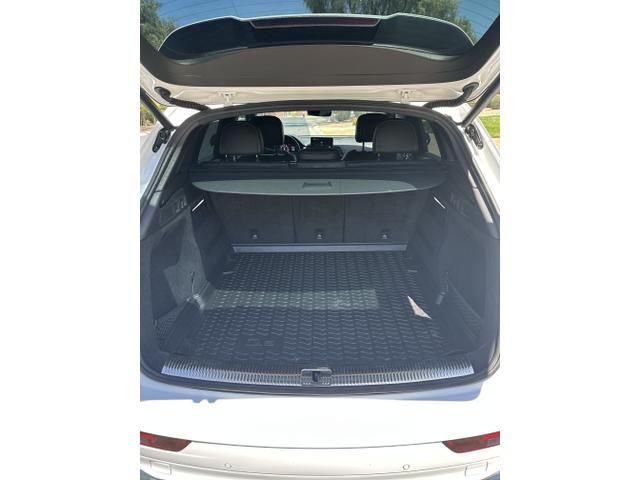Photo of 2018 White Audi SQ5