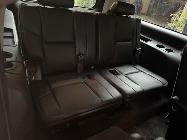 Photo of 2013 Black Chevrolet Suburban