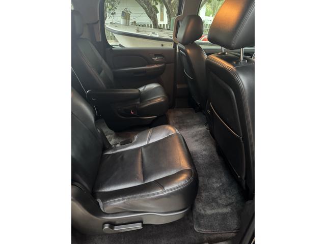 Photo of 2013 Black Chevrolet Suburban