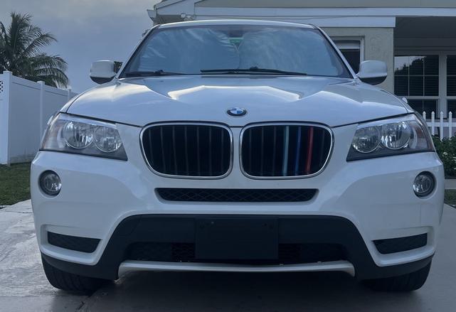 Photo of 2013 White BMW X3