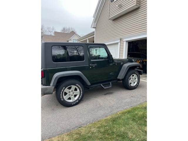 Photo of 2010 Green Jeep Wrangler