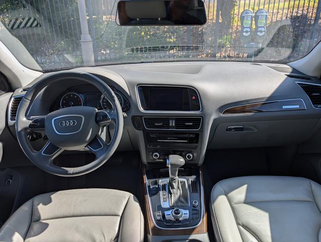 Photo of 2016 Black Audi Q5