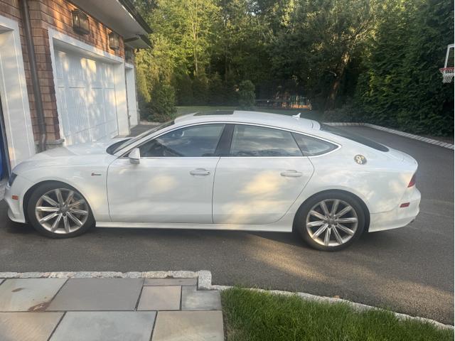 Photo of 2014 White Audi A7