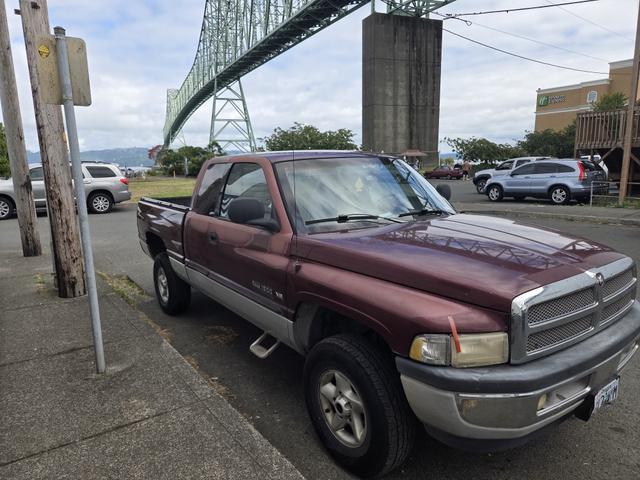 Photo of 2001 Brown Dodge Ram 1500