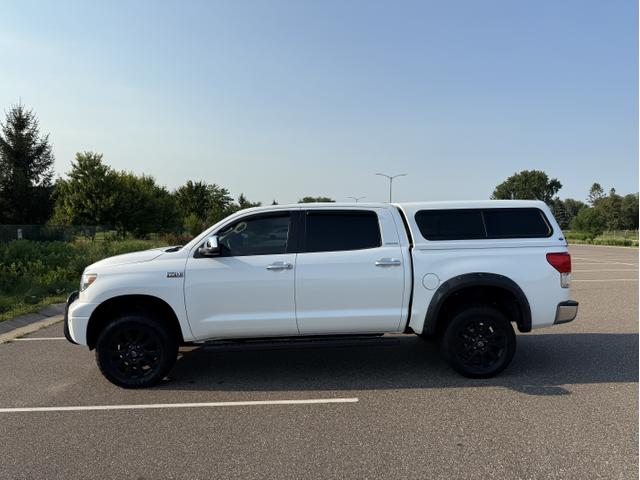 Photo of 2012 White Toyota Tundra