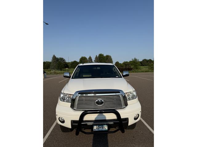 Photo of 2012 White Toyota Tundra