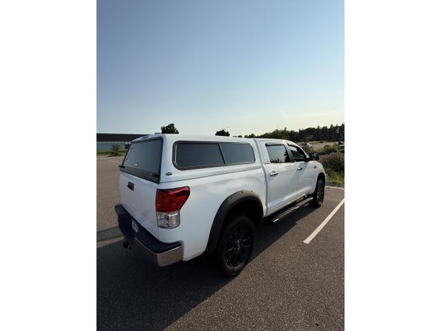 Photo of 2012 White Toyota Tundra